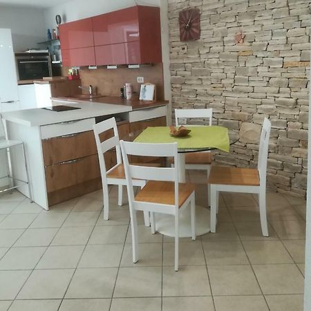 Apartma Zalka Izola Bagian luar foto