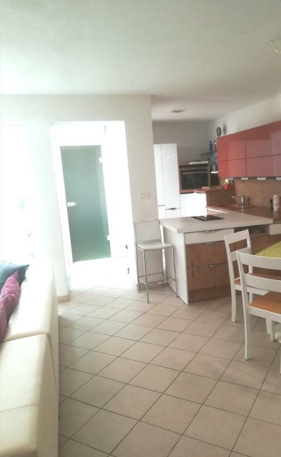 Apartma Zalka Izola Bagian luar foto