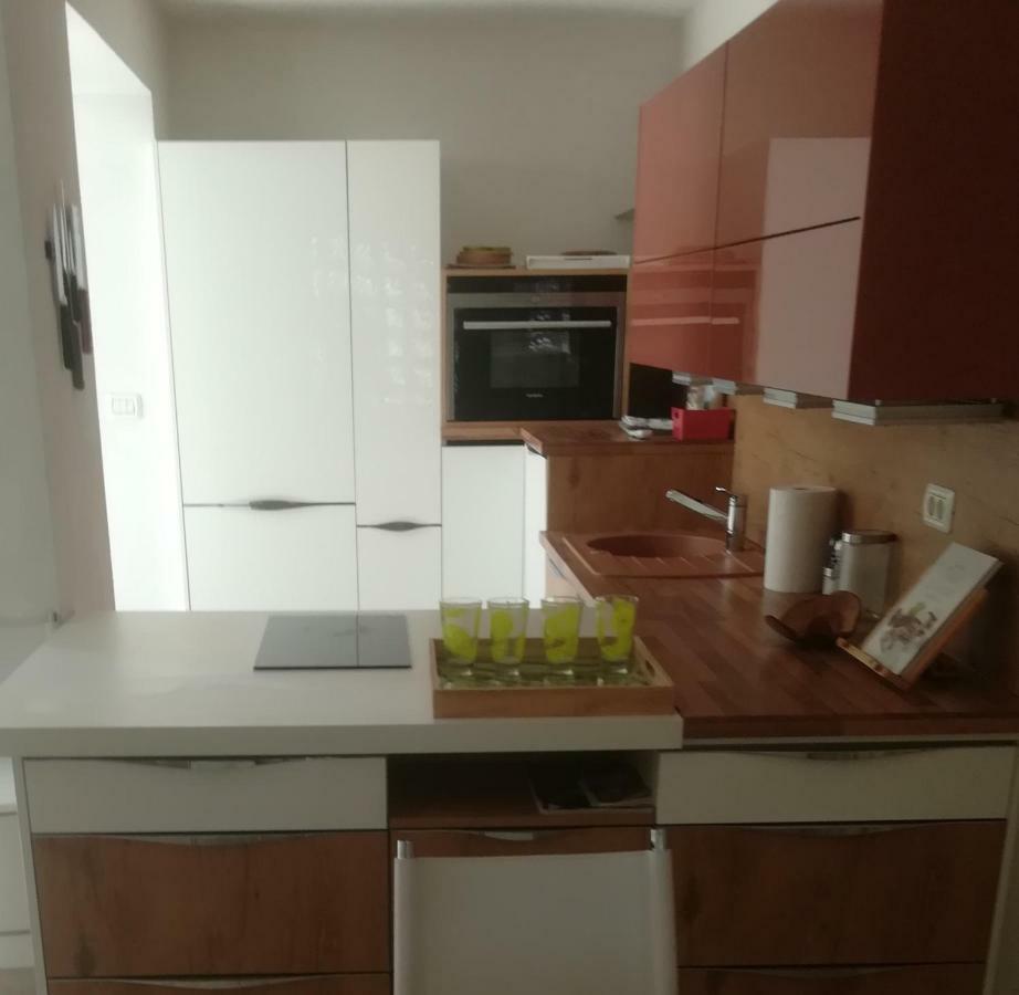 Apartma Zalka Izola Bagian luar foto