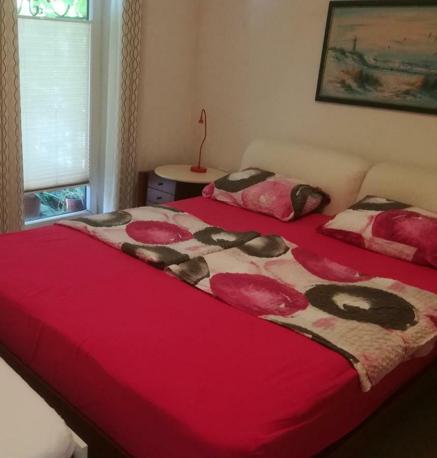 Apartma Zalka Izola Bagian luar foto