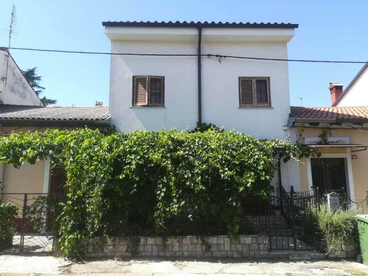 Apartma Zalka Izola Bagian luar foto