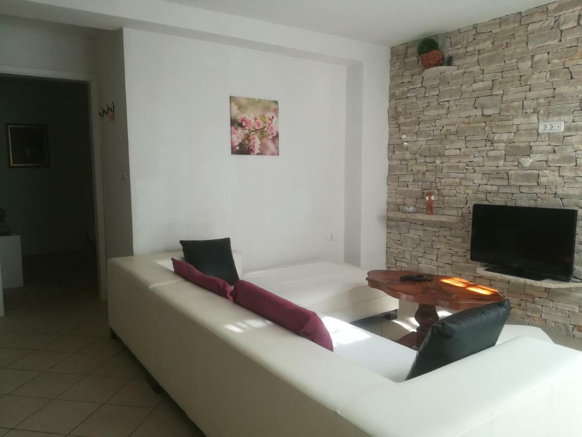 Apartma Zalka Izola Bagian luar foto